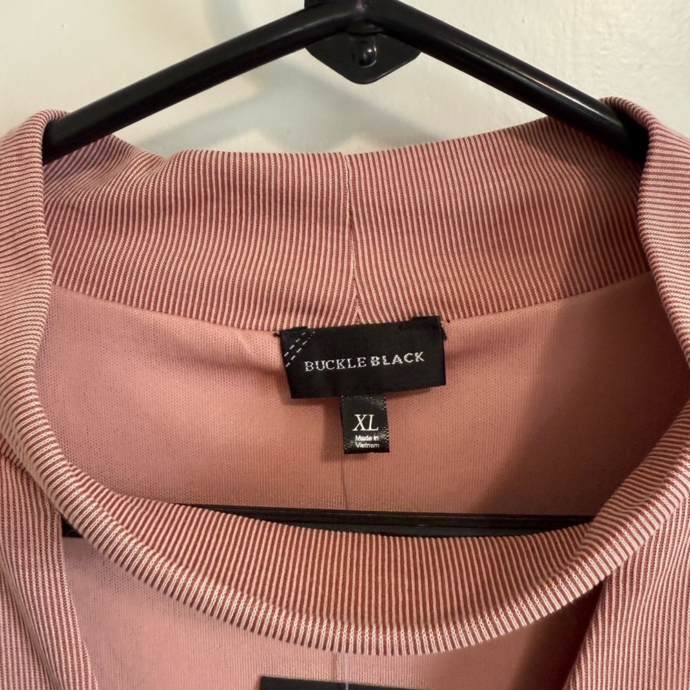NWT Buckle Black Dusty Rose Tank Top - Picture 3 of 4